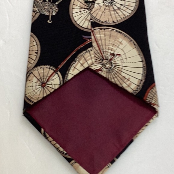 Flying Scotsman 100% Italian Silk Made in USA Bicycle Vintage Bicycle NeckTie - Picture 9 of 9